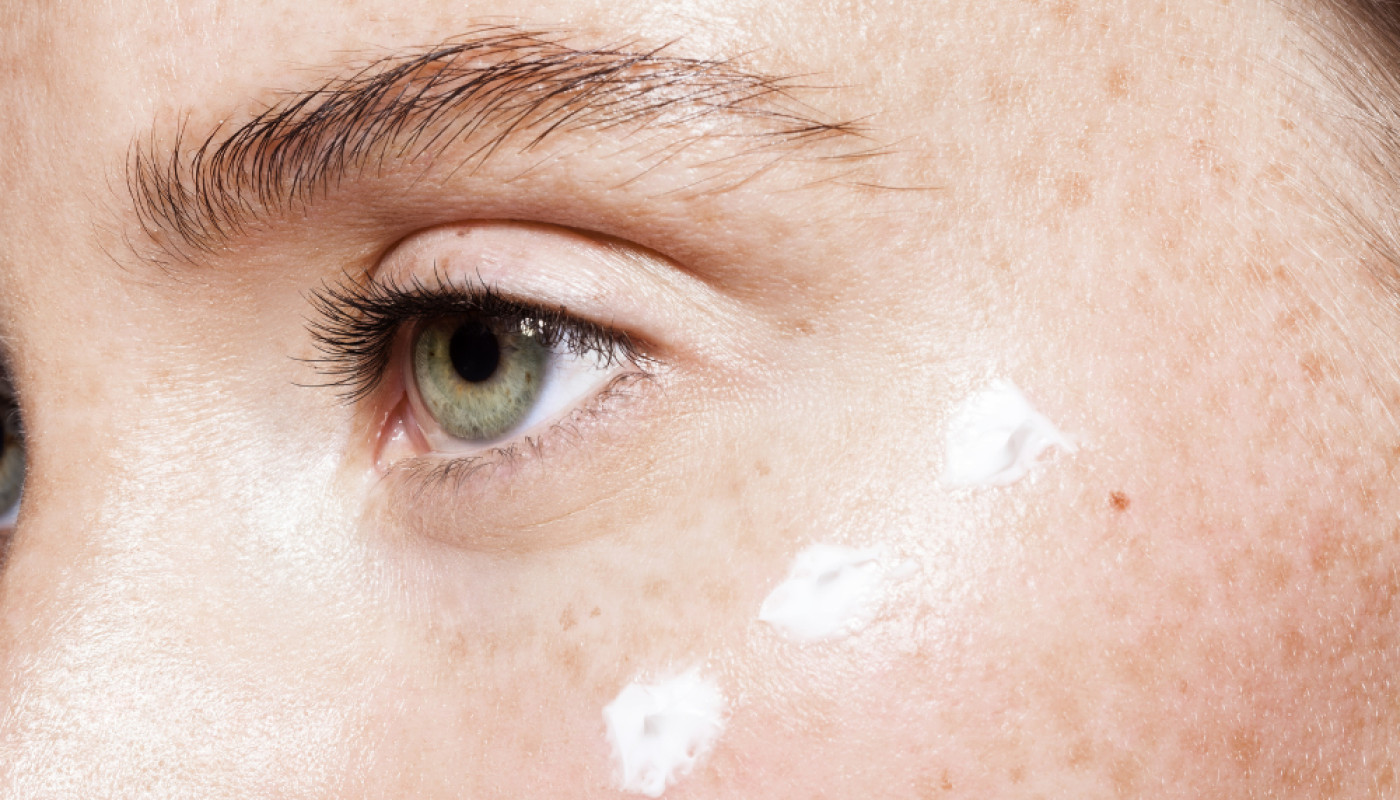 Bom Cosmetik sélectionne les meilleurs contours des yeux coréens pour votre routine